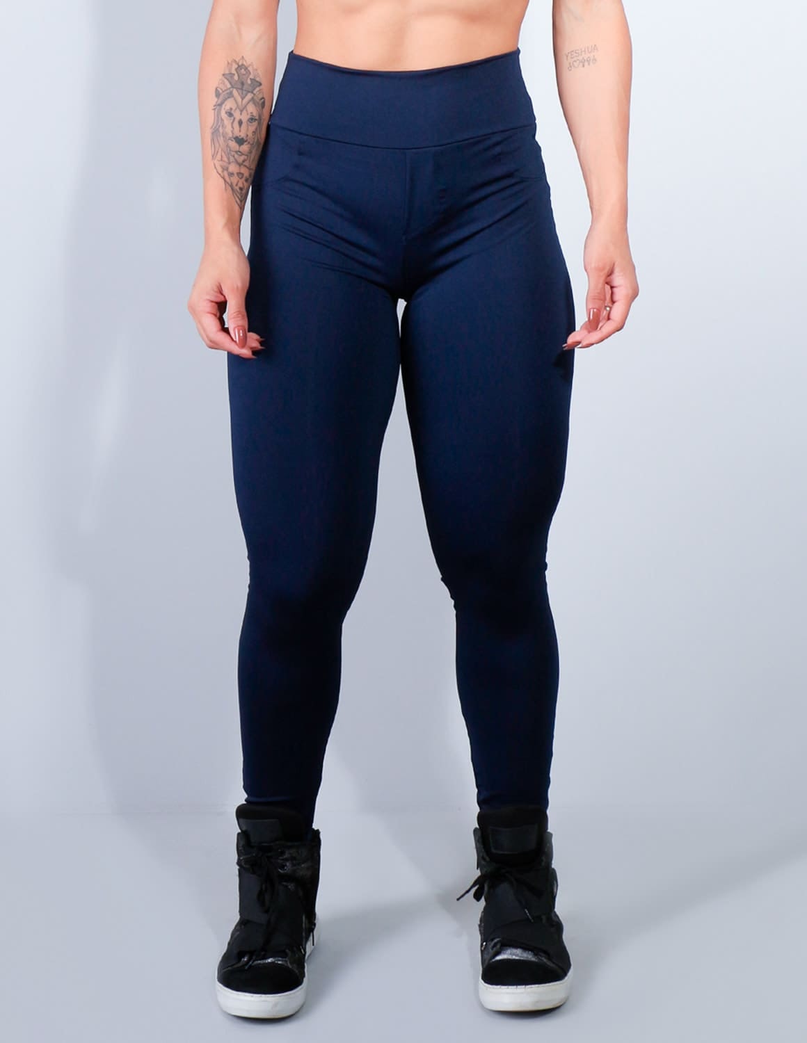 Calça Feminina Azul Marinho com Bolsos | Ref: 4.4.4241-18