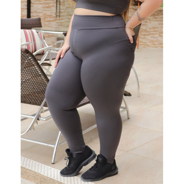Calça Plus Size Grafite com Bolsos | Ref: 4.4.4156-28