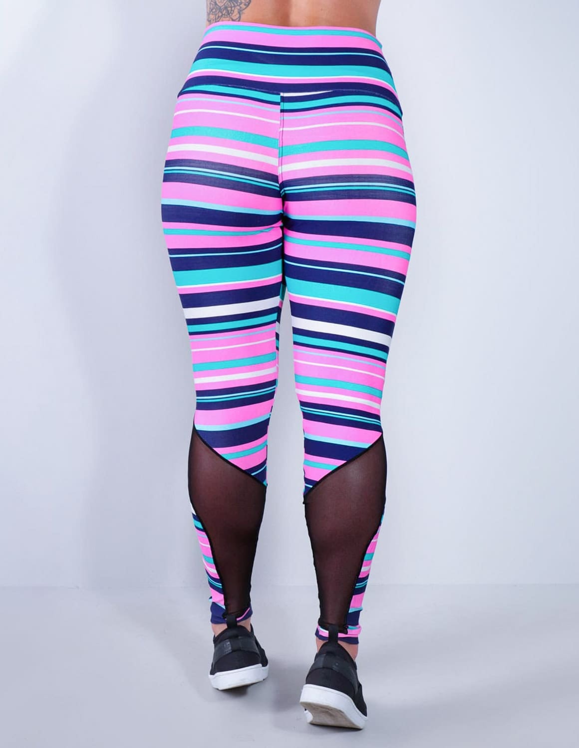 Calça Feminina Estampada com Recortes de Tule | Ref: 4.4.1591-3159