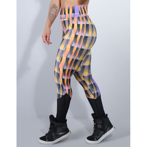 Calça Fitness Estampada com Recortes de Poliamida Preta | Ref: 4.4.4158-3126