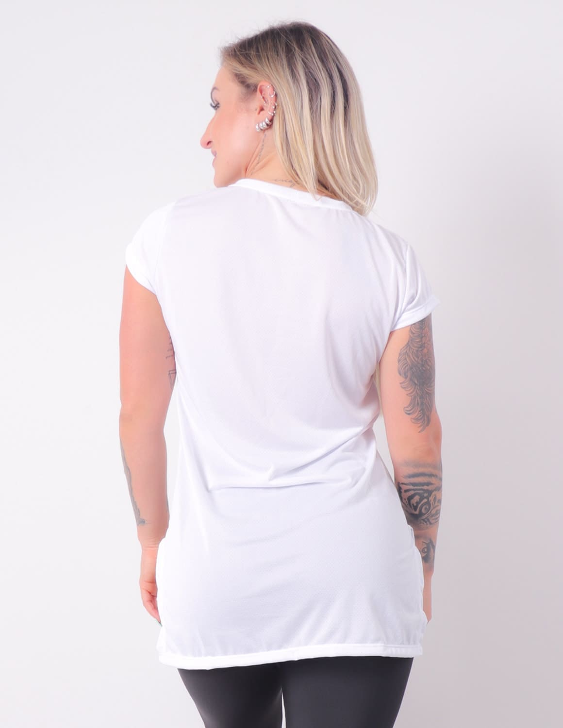 Blusa Alongada com Manguinhas Branca em Dry Fit | Ref: 4.4.4461-02