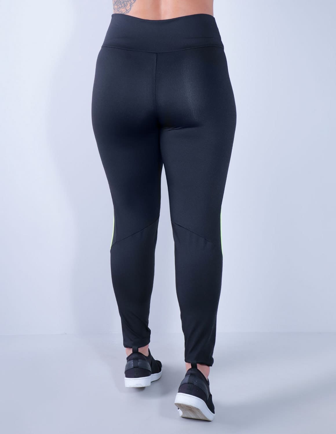 Calça Legging Preta com Listras Verde Neon | Ref: 4.4.4336-0132