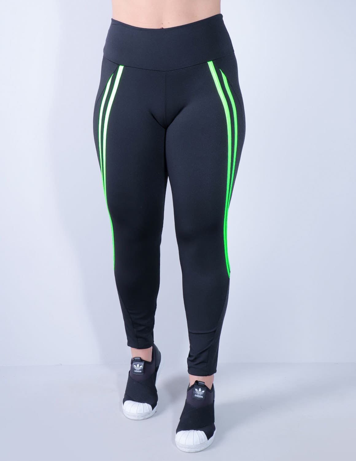 Calça Legging Preta com Listras Verde Neon | Ref: 4.4.4336-0132