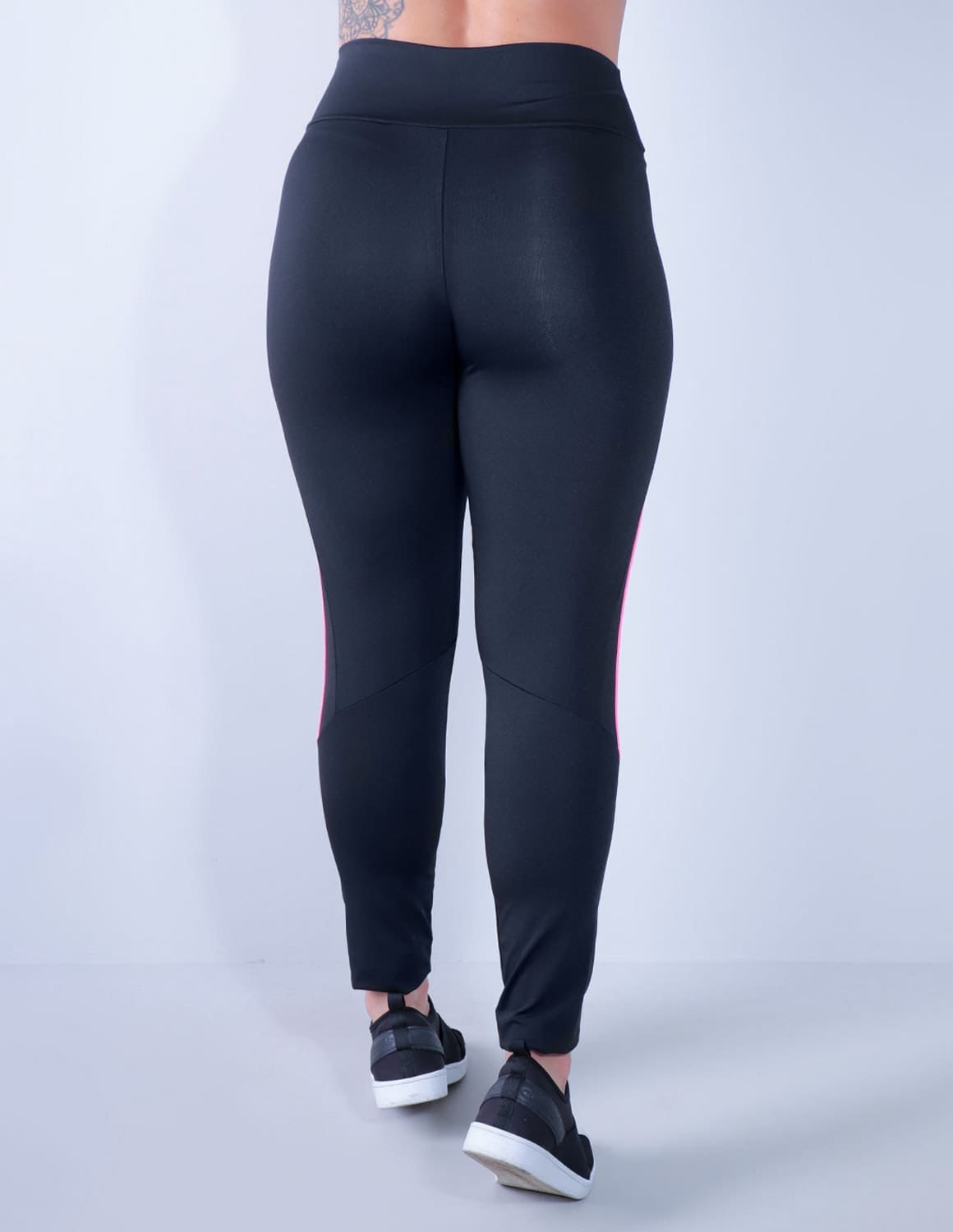 Calça legging Preta com Listras Rosa Neon | Ref: 4.4.4336-0139