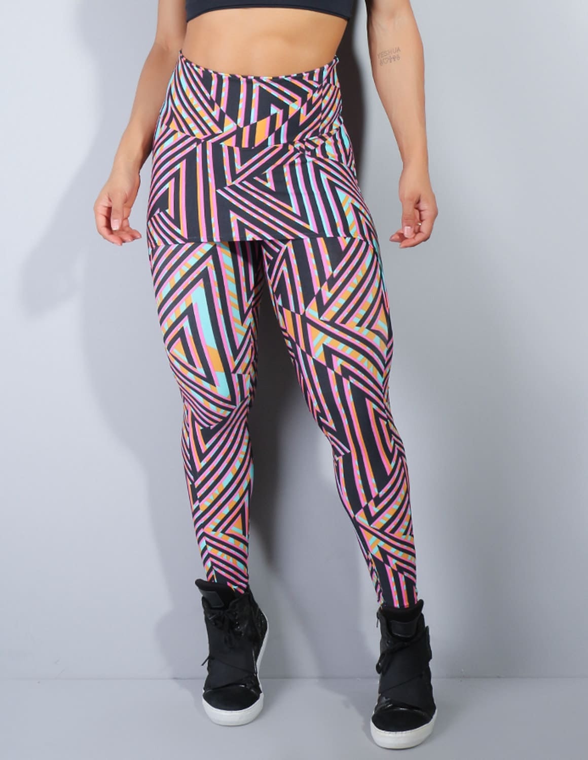 Calça Feminina com Estampa e Tapa Bumbum | Ref: 4.4.4061-3067