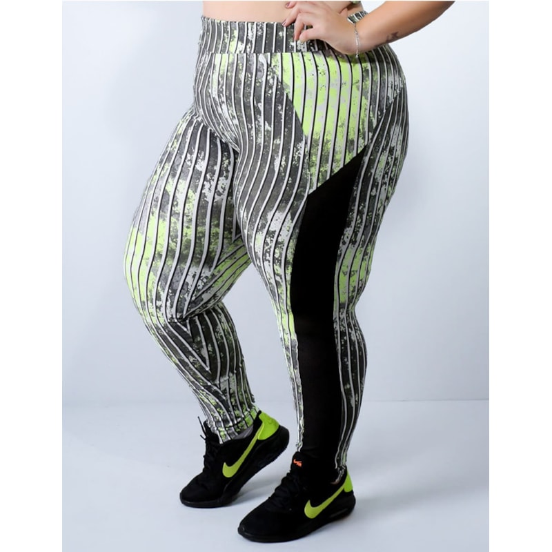 Calça Plus Size Estampada com Recortes de Tela | Ref: 4.4.1768-3100