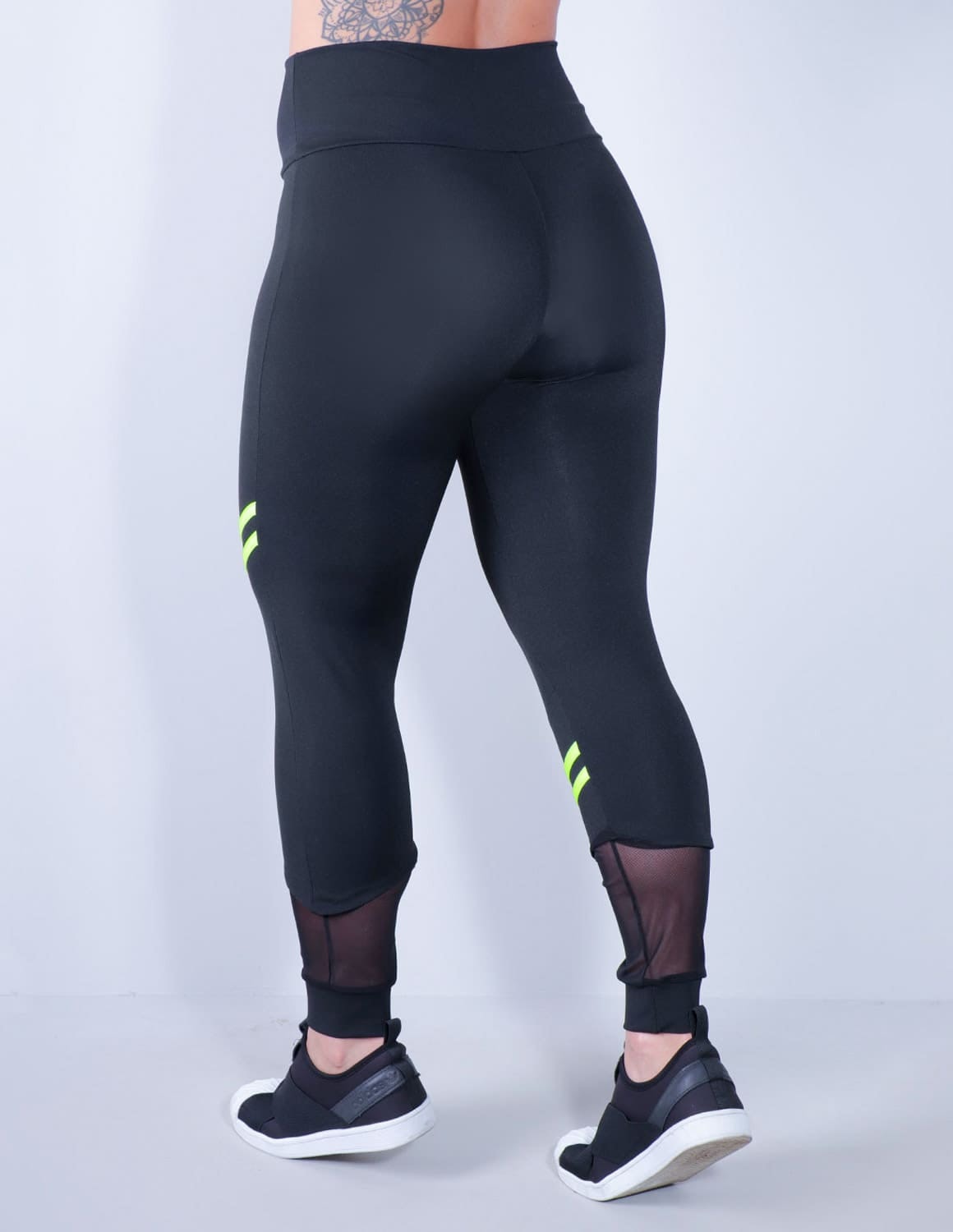 Calça Legging Preta com Tule Listras Verde Neon | Ref: 4.4.4339-0132