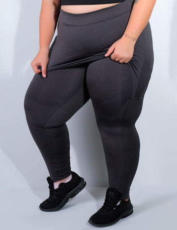 Calça Feminina Plus Size Grafite com Saia Tapa Bumbum | Ref: 4.4.4055-28