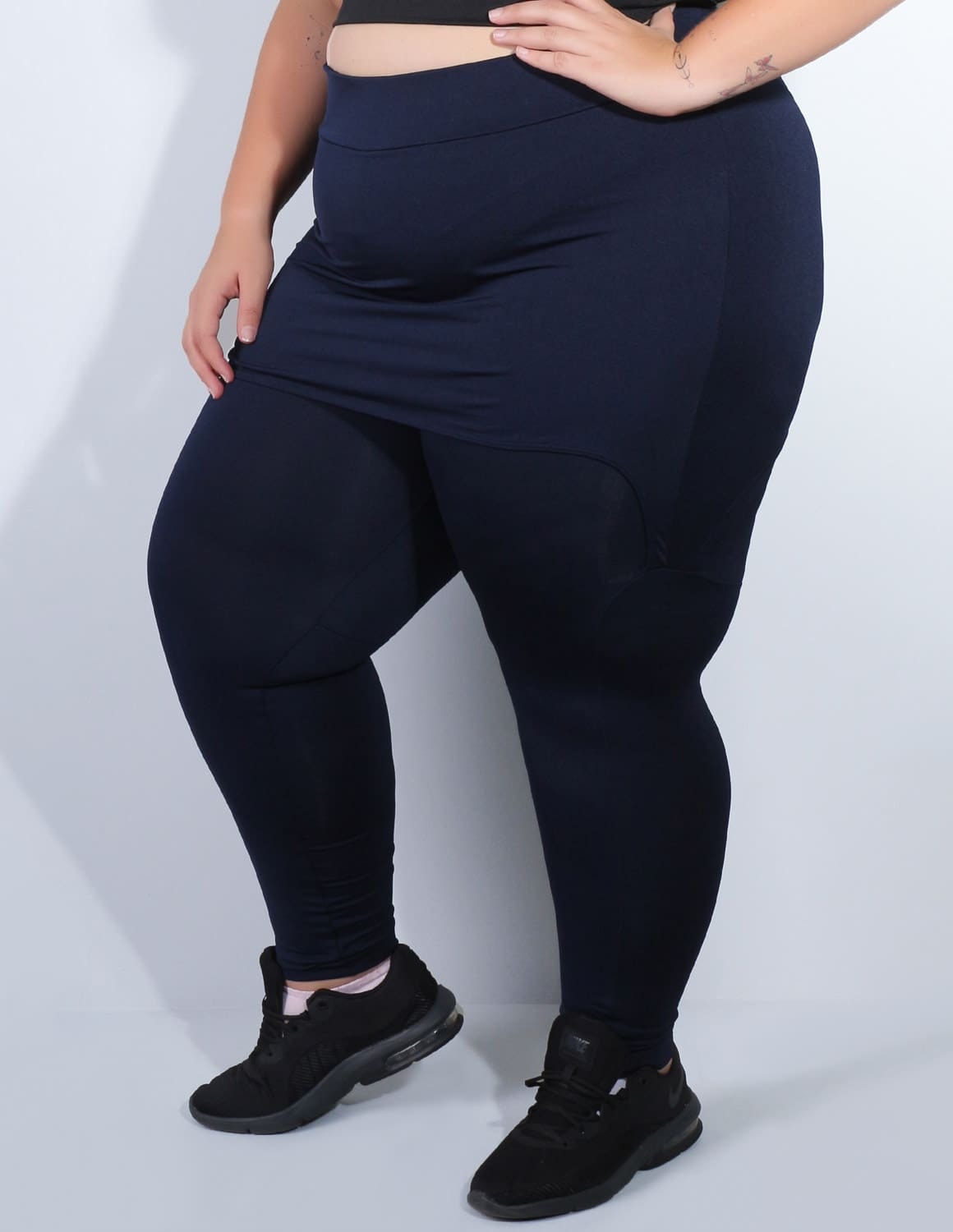 Calça Plus Size Azul Marinho com Saia Tapa Bumbum | Ref: 4.4.4055-18