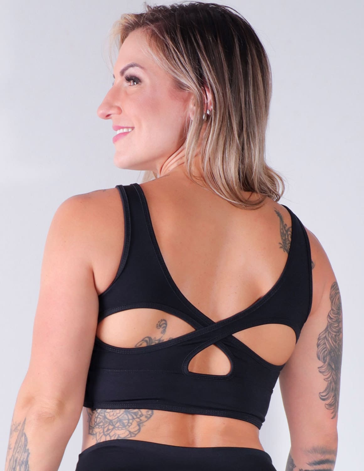 Cropped Preto com Bojo e Tela de Poliamida | Ref: 4.4.4313-0138