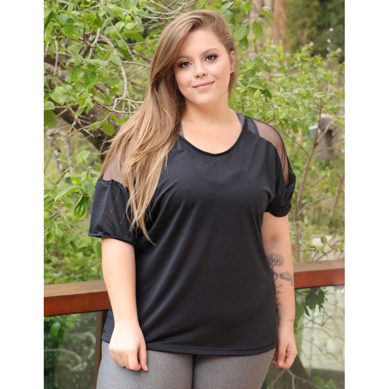 Blusa Preta Plus Size em Dry Fit com Recorte de Tela | Ref: 4.4.4143-0101