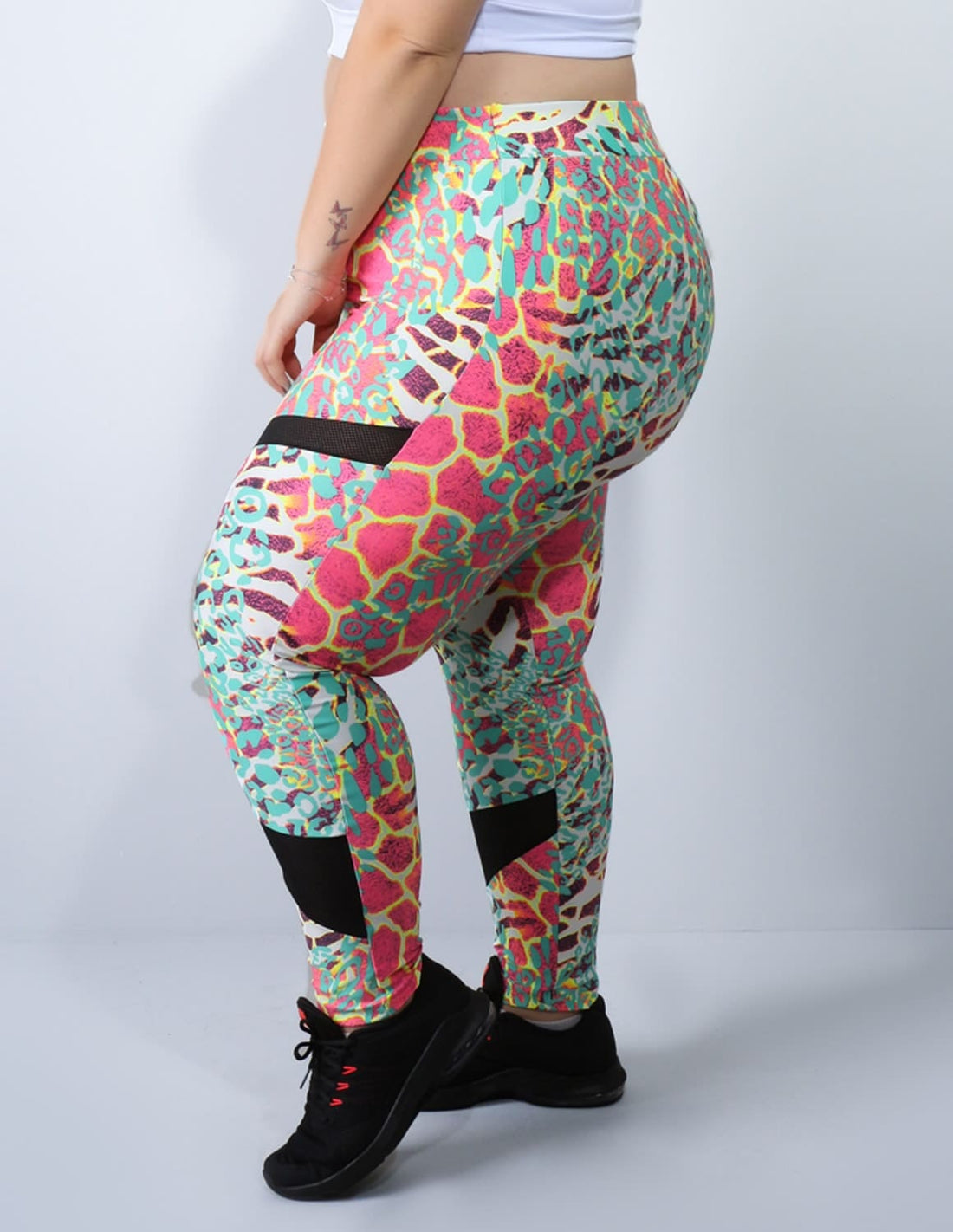Calça Legging Plus Size Estampada com Recortes | Ref: 4.4.1770-3101