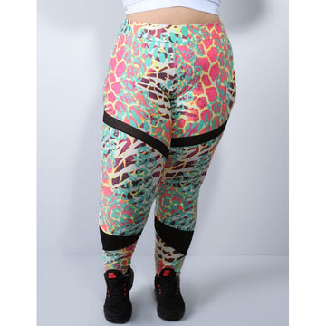 Calça Legging Plus Size Estampada com Recortes | Ref: 4.4.1770-3101