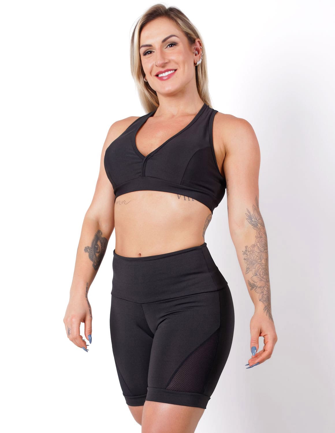 Conjunto Preto com Bermuda Meia Coxa e Cropped com Bojo | Ref: 8.8.0142-01