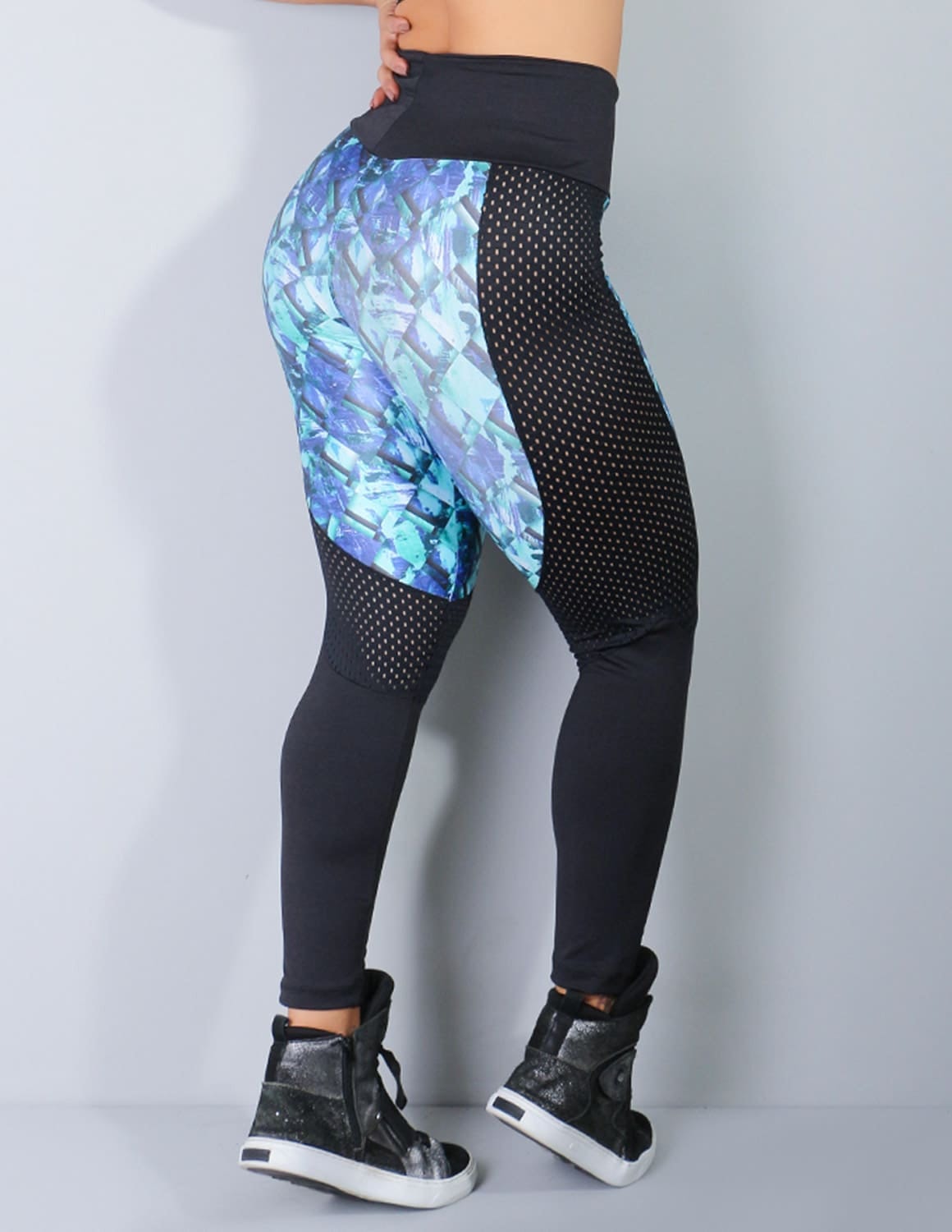 Calça Fitness com Recorte em Tela e Detalhe em Tule | Ref: 4.4.4007-3014