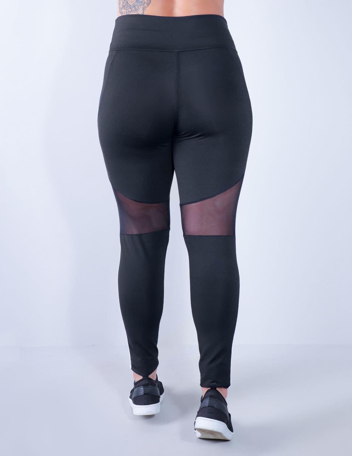 Calça Preta Feminina com Tule e Listras Brancas | Ref: 4.4.4340-0102