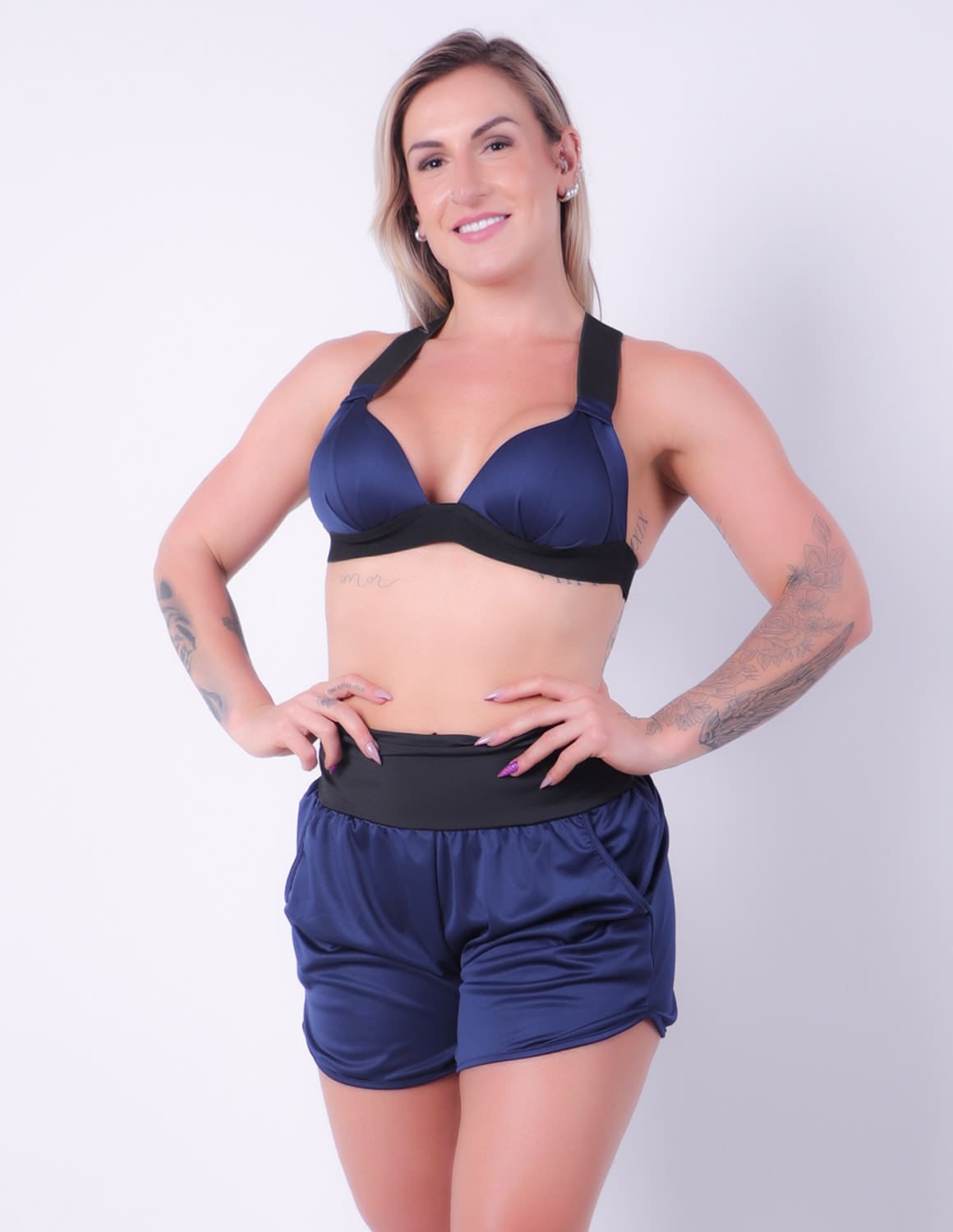 Conjunto Fitness Feminino em Dry Fit com Shortinho e Top com Bojo | Ref: 8.8.0212-1801