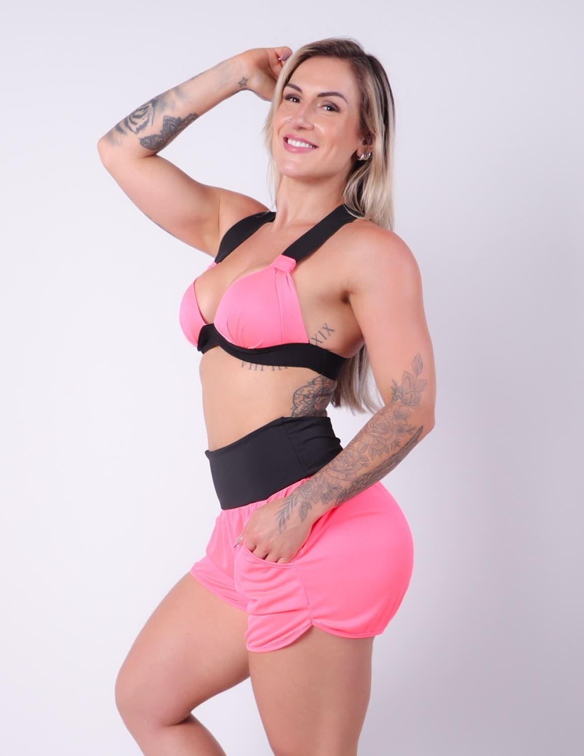 Conjunto Fitness em Dry Fit Rosa Neon com Short e Top com Bojo | Ref: 8.8.0212-3901