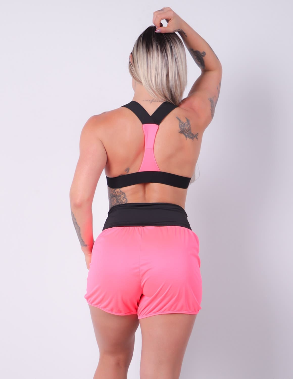 Conjunto Fitness em Dry Fit Rosa Neon com Short e Top com Bojo | Ref: 8.8.0212-3901