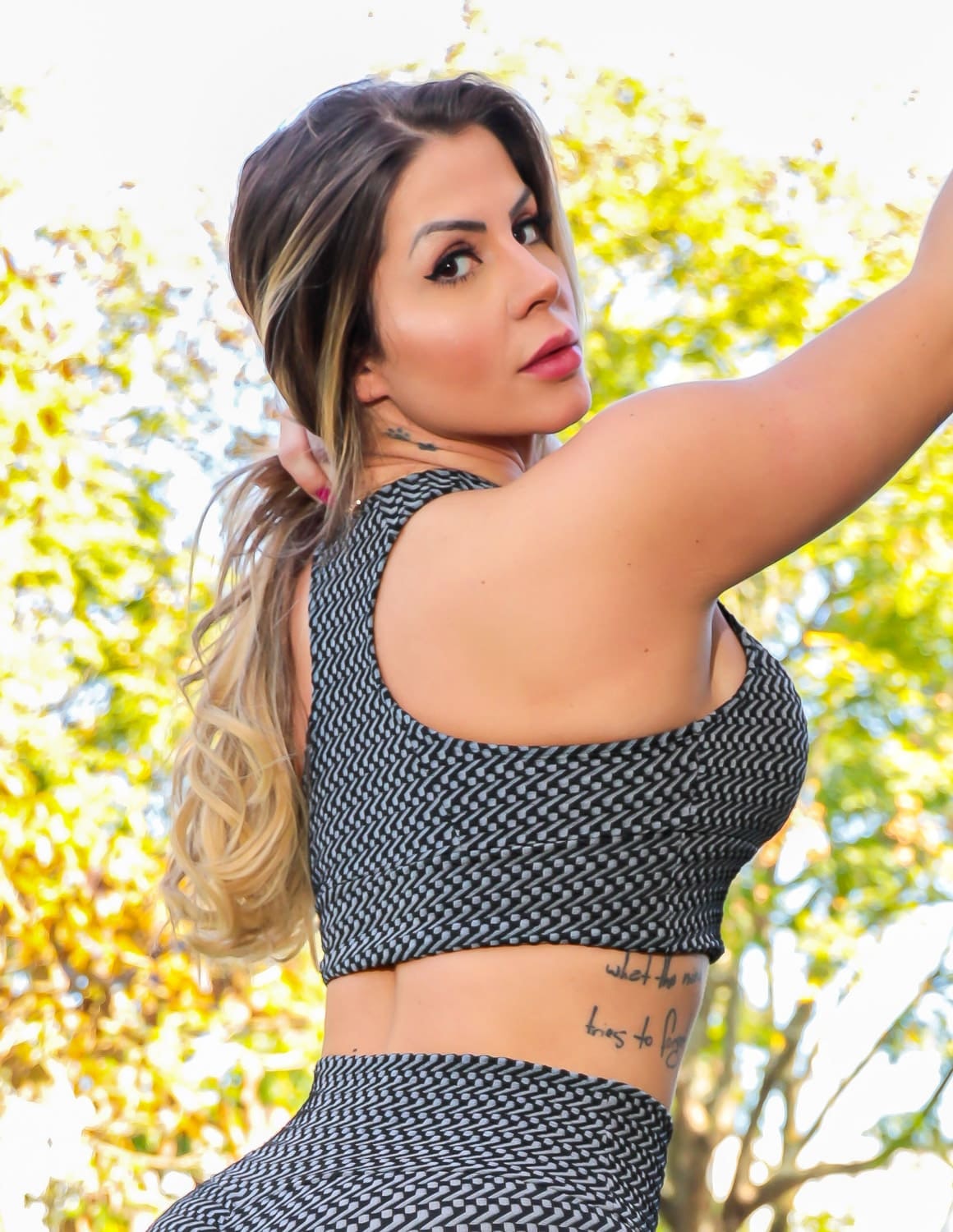 Cropped em Tecido Jacquard 3D com Bojo Removível | Ref: 3.3.2559-3226