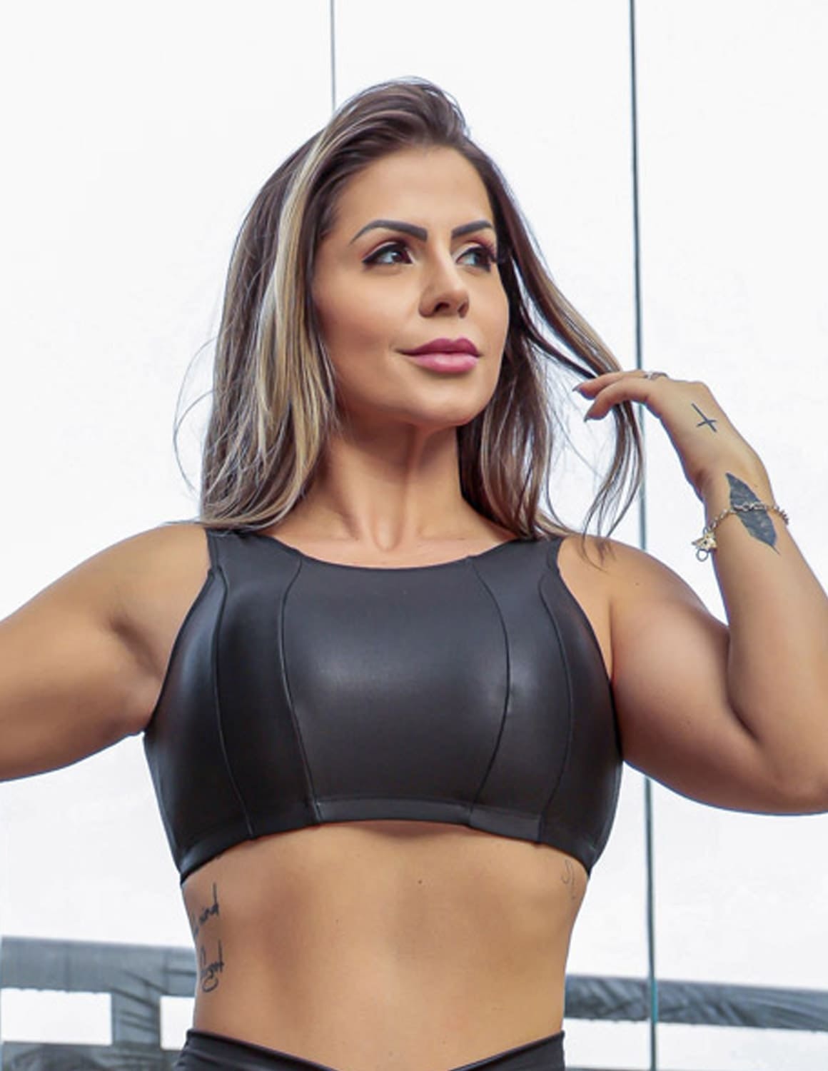 Conjunto Academia de Cirrê com Calça Legging e Cropped sem Bojo | Ref: 6.6.0124-01