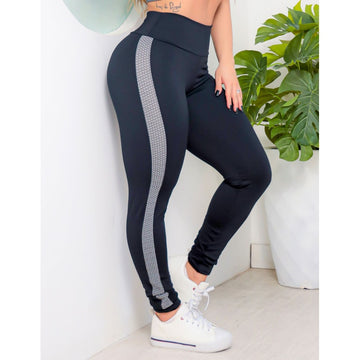 Calça Preta Punho Cintura Alta com Recortes nas Laterais em Tecido Jacquard | Ref: 4.4.4423-3248