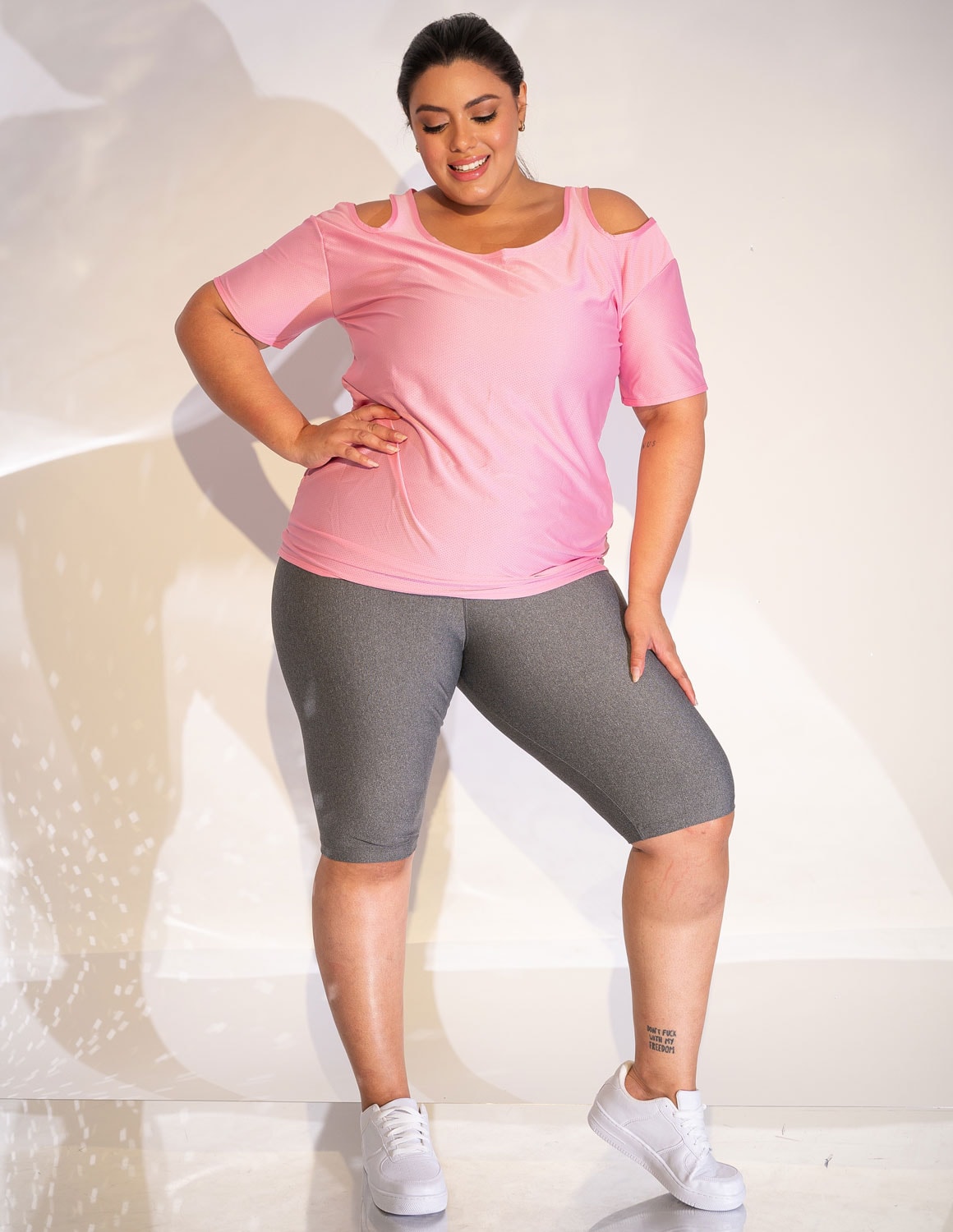 Camisa Esportiva Feminina Plus Size em Dry Fit Seca Rápido