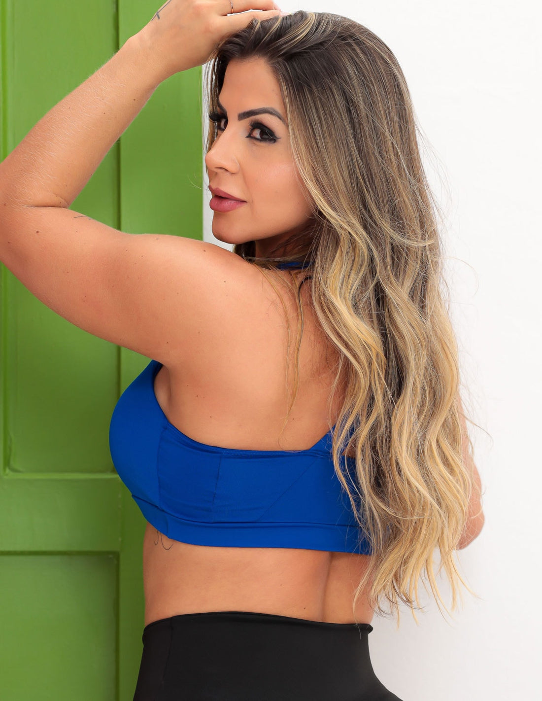 Cropped Top Feminino para Academia com Bojo Removível