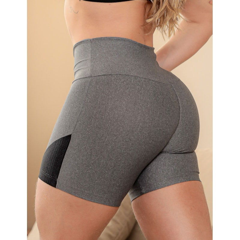 Short Feminino Fitness com Recortes nas Laterais para Academia