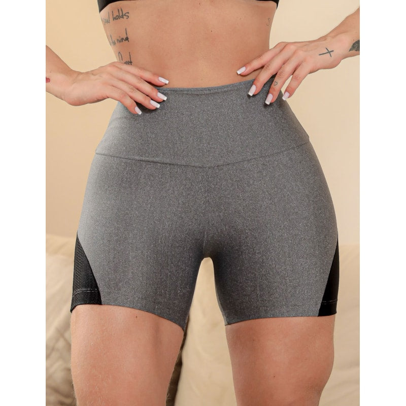Short Feminino Fitness com Recortes nas Laterais para Academia