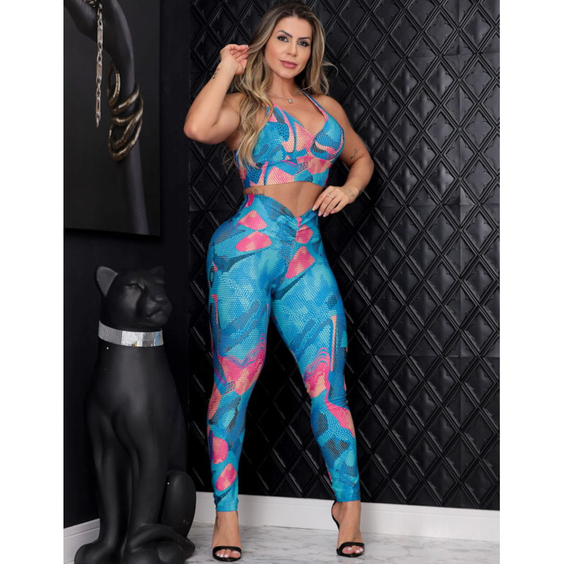 Conjunto Estampado com Cropped com Bojo e Calça Empina Bumbum