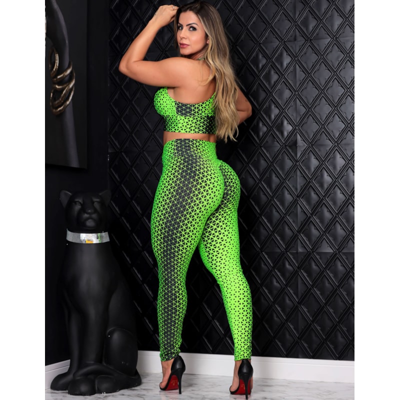 Conjunto Estampado para Academia Cropped com Bojo e Calça Empina Bumbum