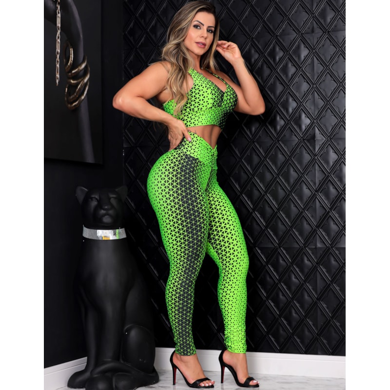 Conjunto Estampado para Academia Cropped com Bojo e Calça Empina Bumbum