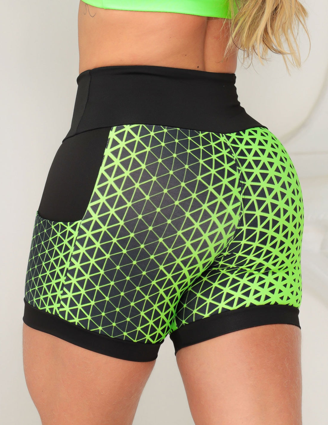 Shortinho Feminino Academia Fitness Estampado Cós Alto e Bolsos