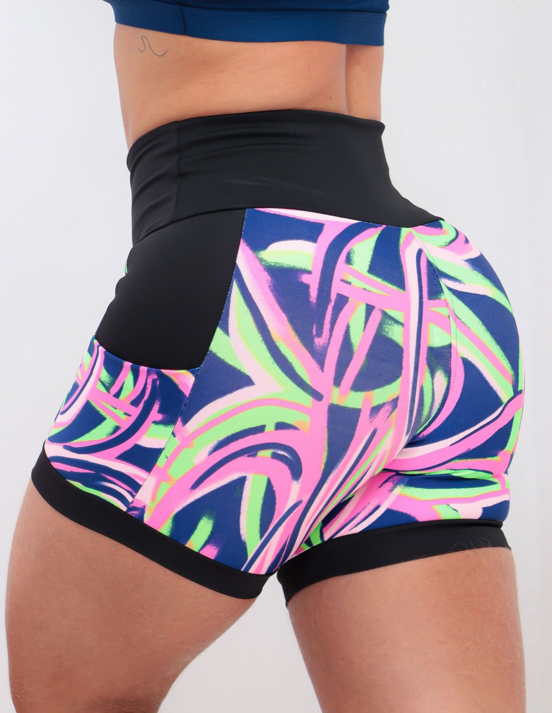 Shortinho Feminino Academia Fitness Estampado Cós Alto e Bolsos