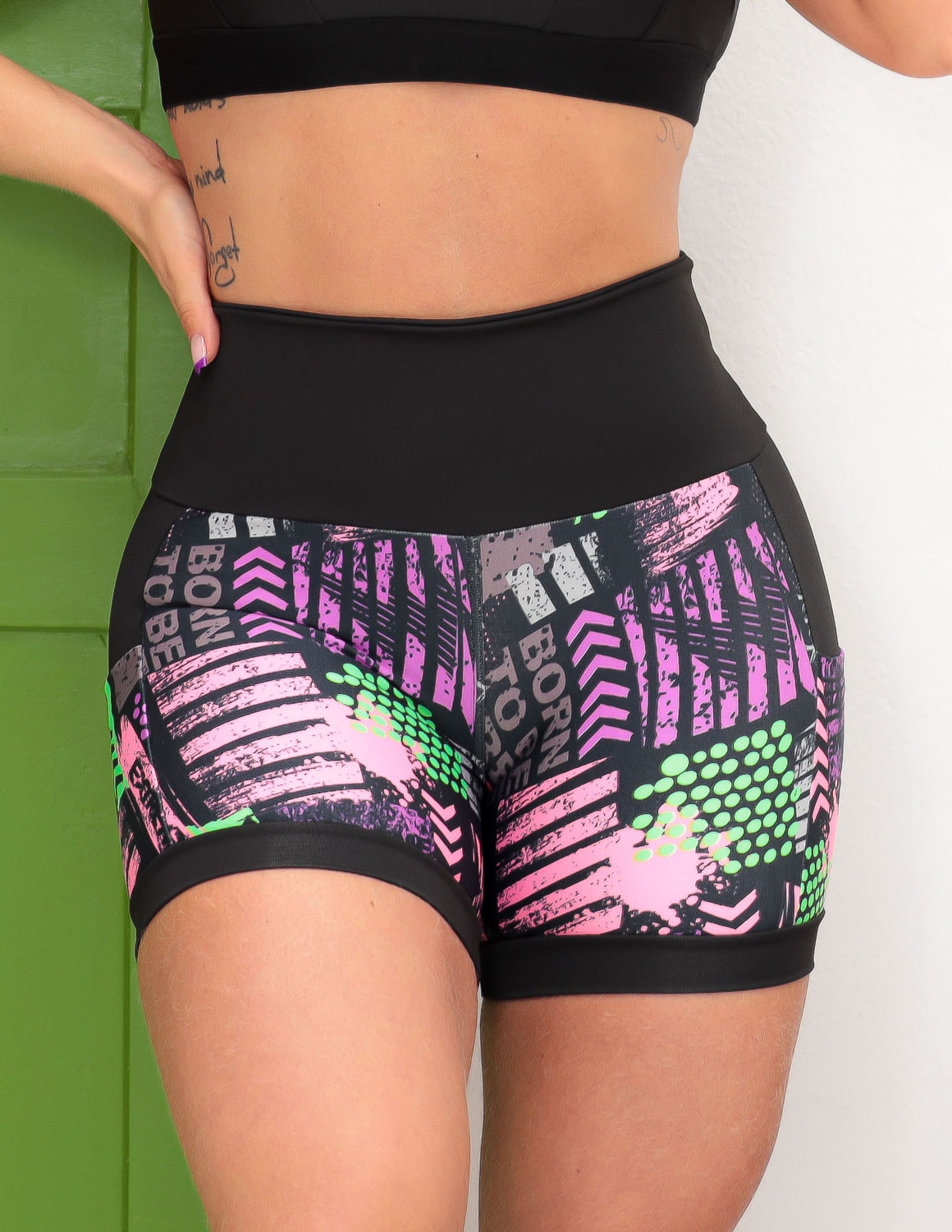 Shortinho Feminino Academia Fitness Estampado Cós Alto e Bolsos