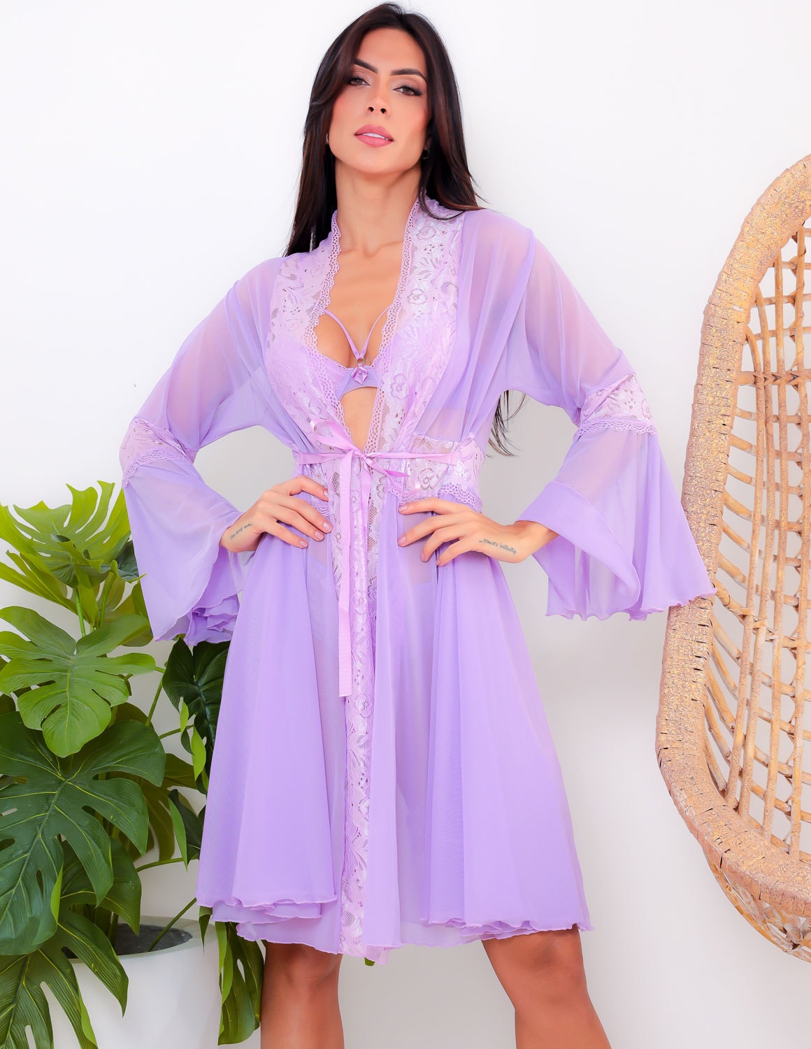 Robe Sensual Feminino em Tule e Renda com Manga Flare