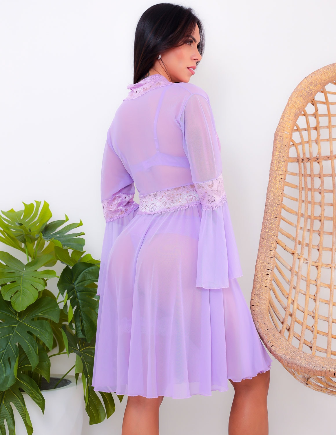 Robe Sensual Feminino em Tule e Renda com Manga Flare