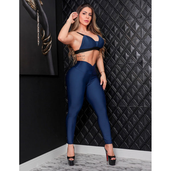 Conjunto Fitness Feminino Empina Bumbum com Legging e Top Fitness