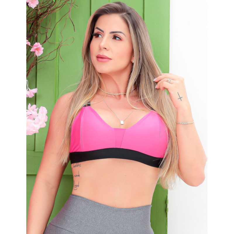 Conjunto Esportivo Feminino com Top e Shortinho com Recortes Laterais