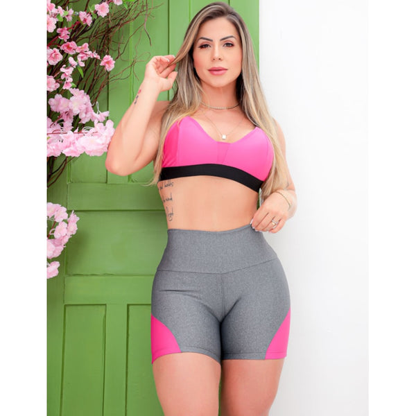 Conjunto Esportivo Feminino com Top e Shortinho com Recortes Laterais