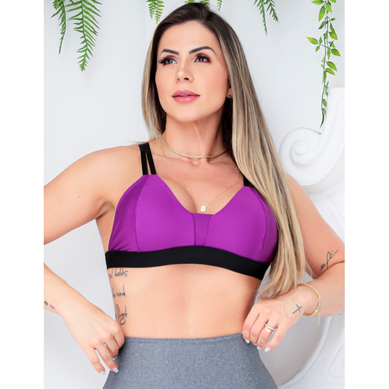 Conjunto Esportivo para Mulheres com Top e Short com Recortes nas Laterais