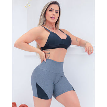 Conjunto Feminino Academia Top com Bojo e Shortinho com Recortes nas Laterais