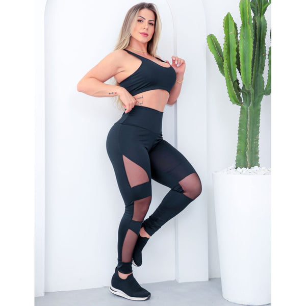 Conjunto Feminino Cropped Fitness com Bojo e Calça Legging com Tule
