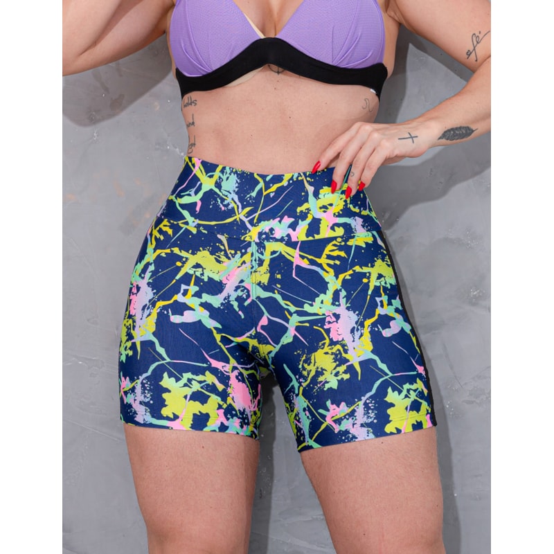 Short Feminino Estampado com Recortes nas Laterais em Tela para Academia