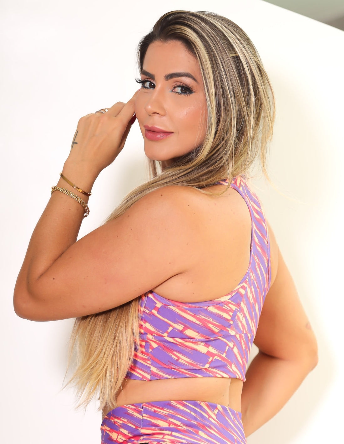 Cropped Top Feminino Estilo Nadador Estampado com Bojo Removível