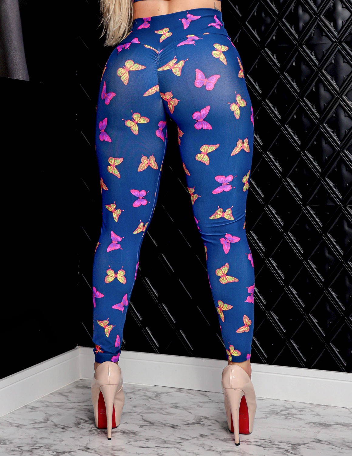 Calça Feminina para Academia com Efeito Empina Bumbum