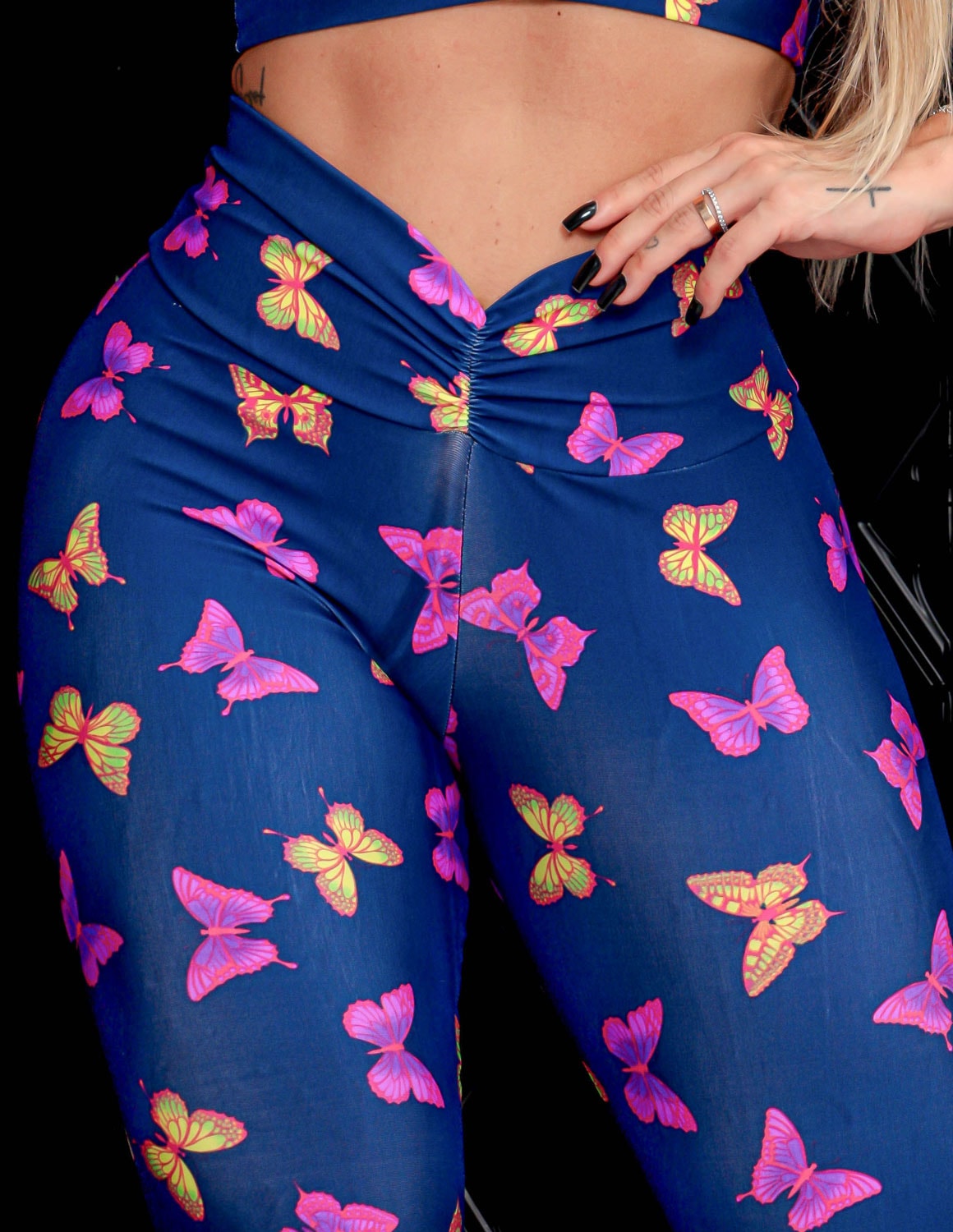 Calça Feminina para Academia com Efeito Empina Bumbum
