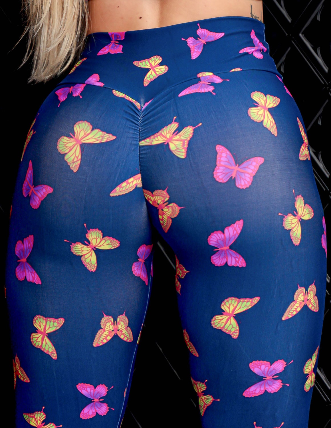 Calça Feminina para Academia com Efeito Empina Bumbum