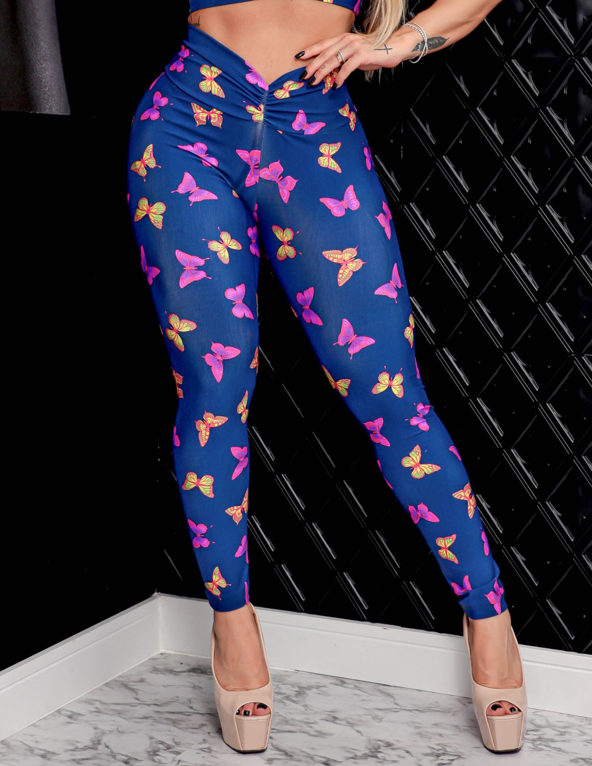 Calça Feminina para Academia com Efeito Empina Bumbum
